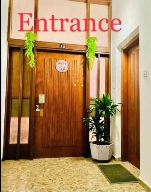 Noer Hostel Larnaca Ngoại thất bức ảnh