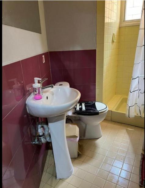 Noer Hostel Larnaca Ngoại thất bức ảnh